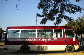Úspěšný obor Porodní asistentka na zdravotní škole Lewanika v Zambii přijímá studenty do druhého ročníku