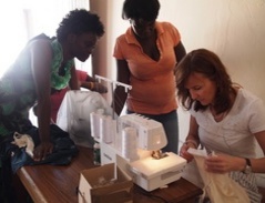 Návštěva návrhářky Beaty Rajské na projektu v Zambii