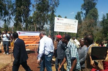 Slavnostní předání rehabilitovaného vodovodního systému v Etiopii