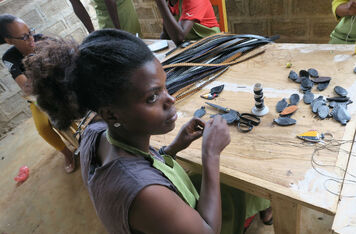 V Etiopii se mladí nezaměstnaní učí řemeslu a zakládají mikropodniky