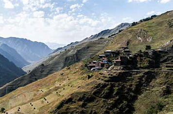 Češi pomáhají turistům objevit drsnou krásu Kavkazu