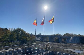 V moldavském městě Briceni byla úspěšně dokončena a příjemci předána nová čistírna odpadních vod